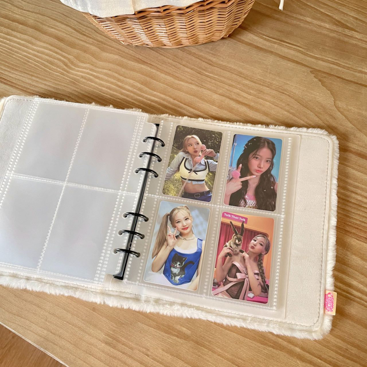 Original Plush Card Album for Dogs, Cats, and Kittens, Four-grid Instant Camera Album Love Bean Special Edition Mini Cards Star Chasing Storage Notebook